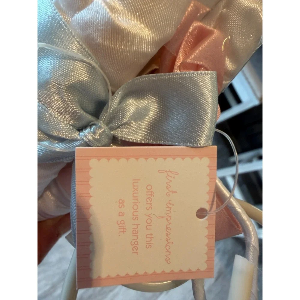 First Impressions Satin Baby Hangers NWT Lot of 5 Padded Bows Infant‎ Unisex